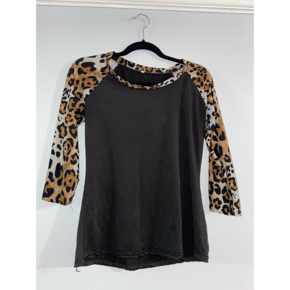 Leopard Sleeve Black Top